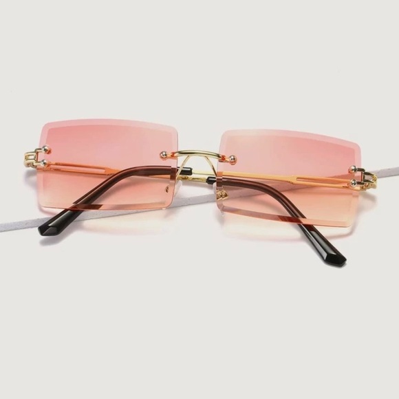 Designer Glasses - Picture 2 of 4